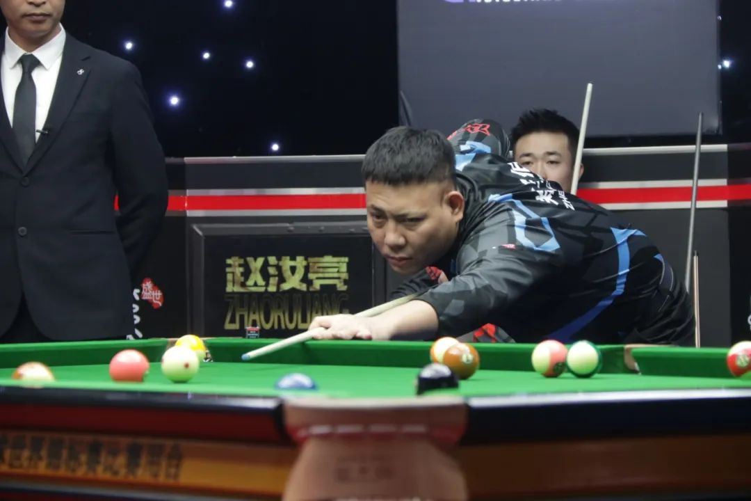 转会费的行 转会费的行