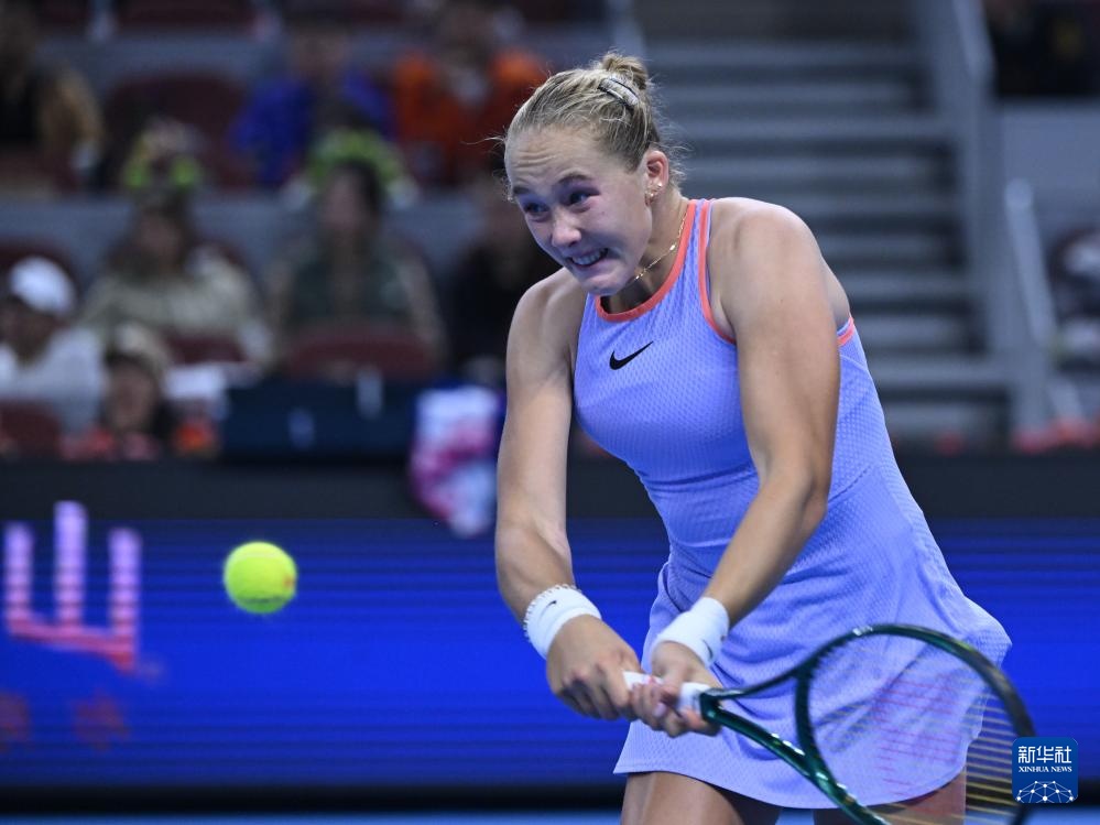 但场上的冲 但场上的冲